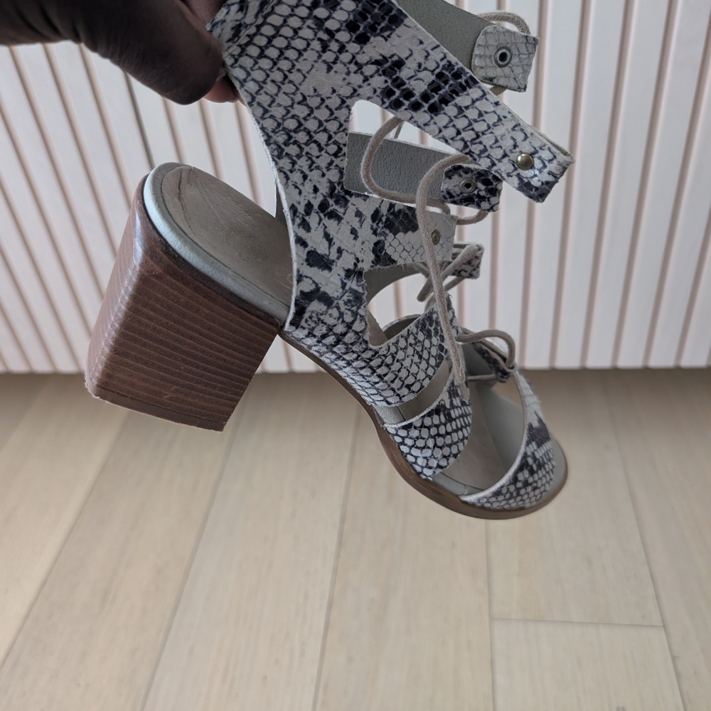L'INTERVALLE Snakeskin Lace-Up Block Heels